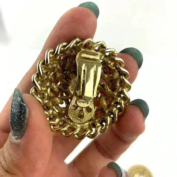 VTG Gold Tone Metal Clip On Earrings CRAFT Signed Rhinestone Center Rope Chain - Picture 12 of 12